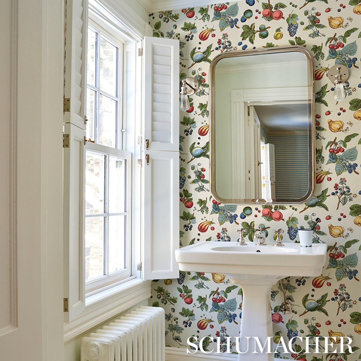 Purchase 5015652 | Berry Grove, Ivory - Schumacher Wallpaper