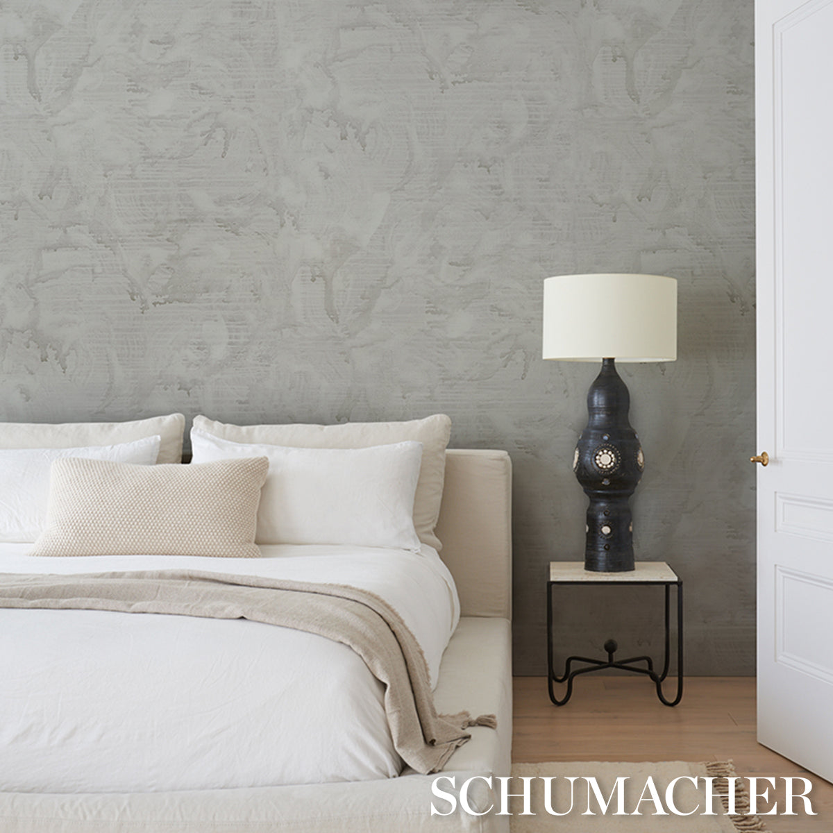 Purchase 5017152 | Valiant, Dove - Schumacher Wallpaper