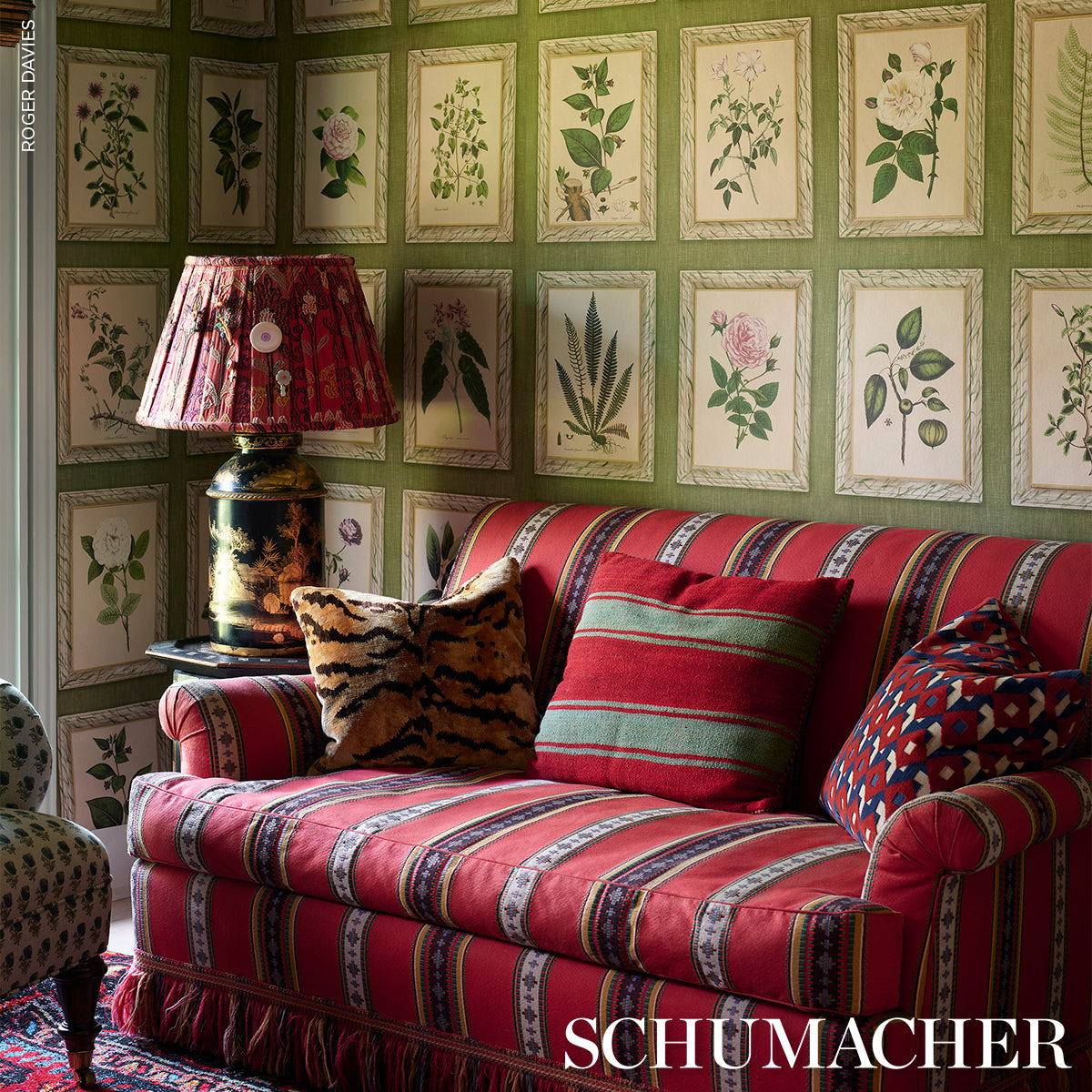 Purchase 5018311 | Garden'S Trust, English Green - Schumacher Wallpaper