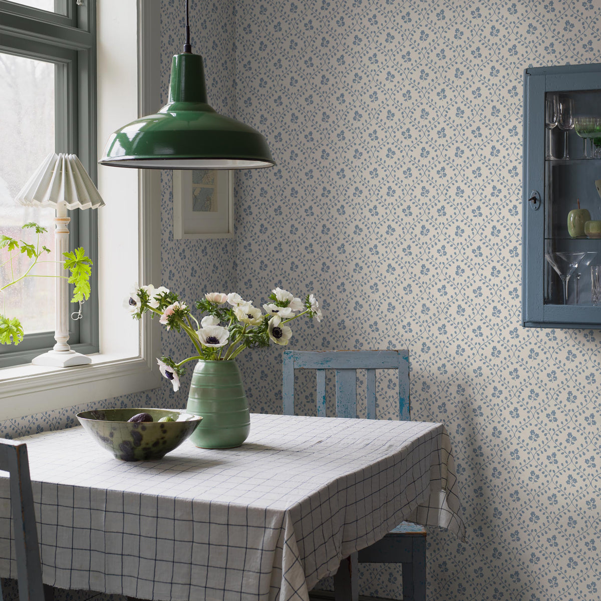 Purchase 5822 | Idun, Blue - Borastapeter Wallpaper