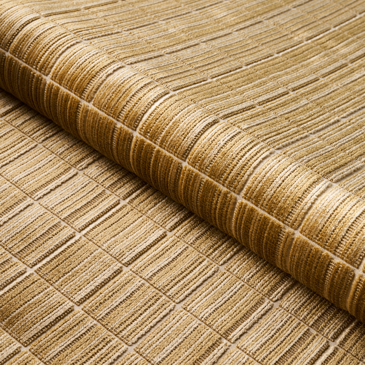 Purchase 79632 | Corneille Velvet, Copper - Schumacher Fabric