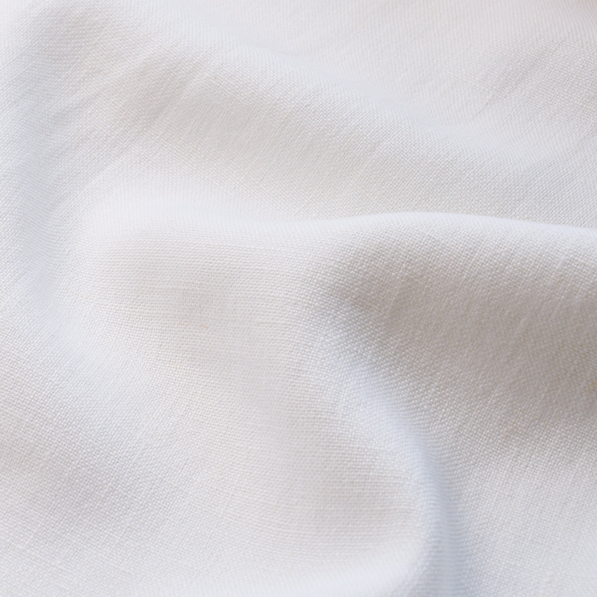 Purchase 84951 | Kai Linen, White - Schumacher Fabric