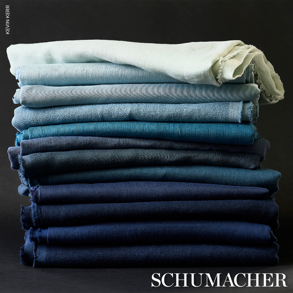 Purchase 84962 | Leo Glazed Linen, Sky - Schumacher Fabric