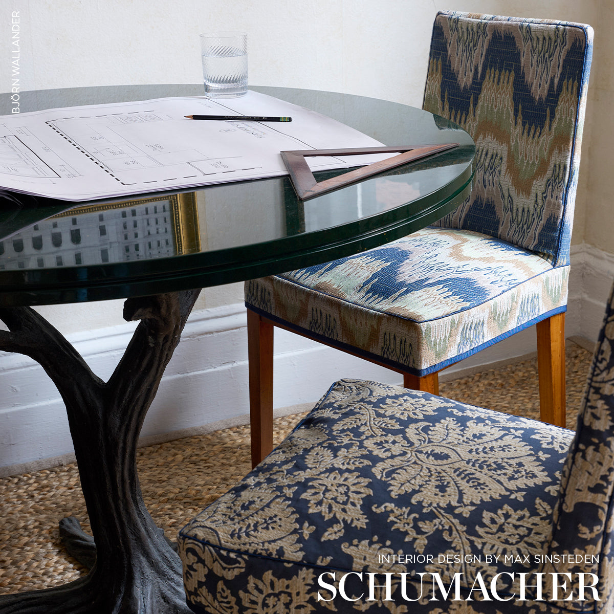 Purchase 86131 | Elio Flamestitch, Indigo - Schumacher Fabric