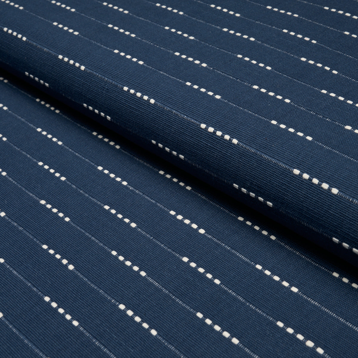 Purchase 87182 | Palmer, Indigo - Schumacher Fabric