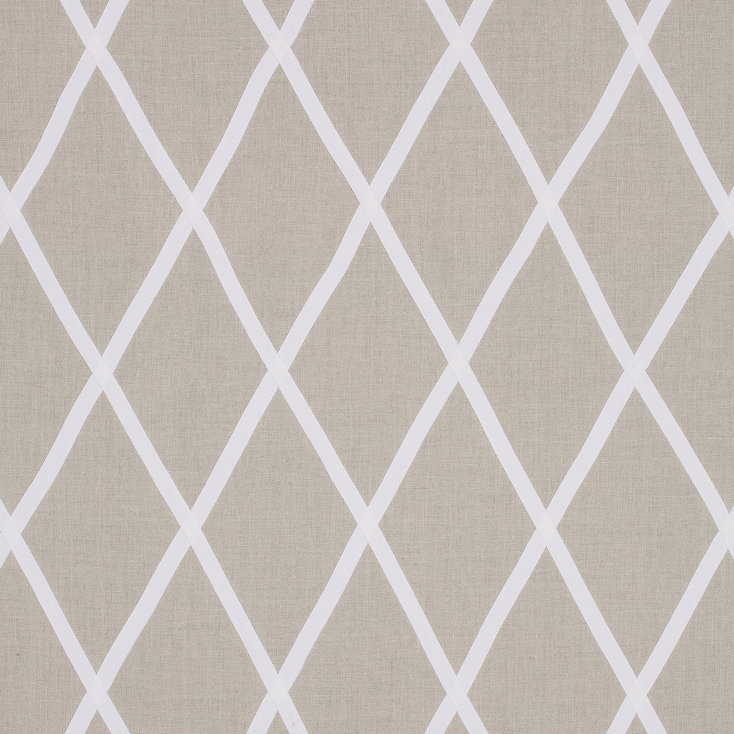 Purchase Ann French Fabric Item AW78709 pattern name Tarascon Trellis Applique