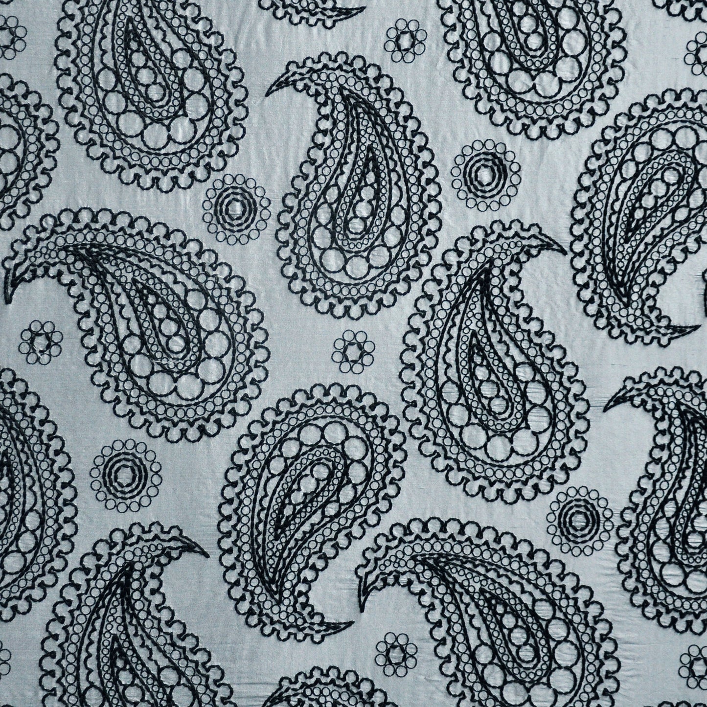 Deveaux | # 304 Weimaraner - Maxwell Fabric