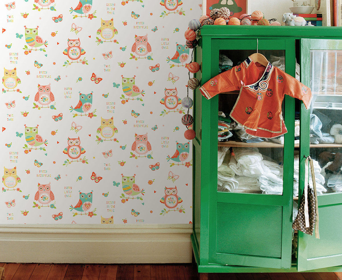 Purchase FD41923 Brewster Wallpaper, Flynn White Owls - Medley1