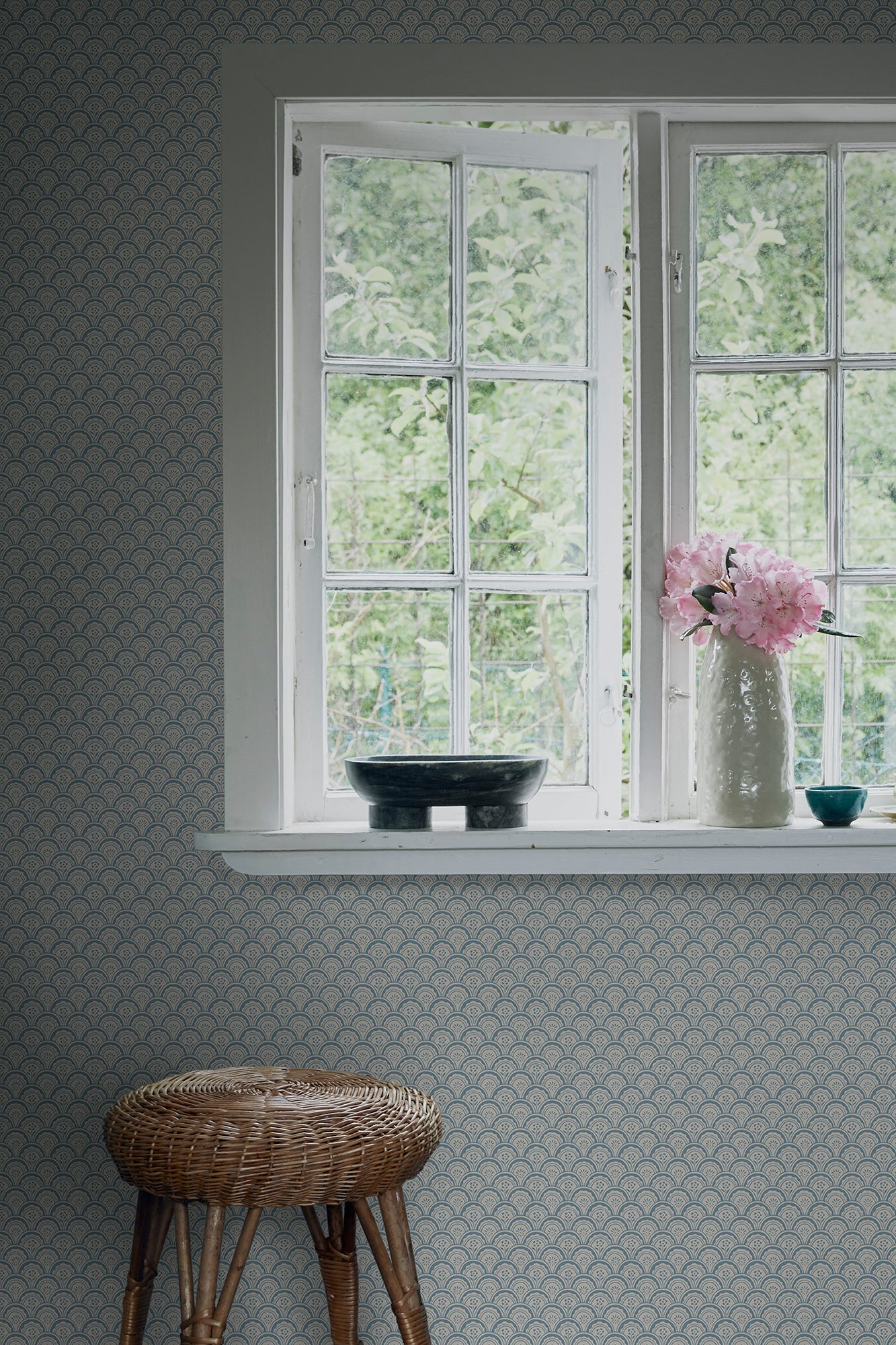Purchase Sandberg Wallpaper Pattern# 2028-06-21 pattern name Beata color name Misty Blue.