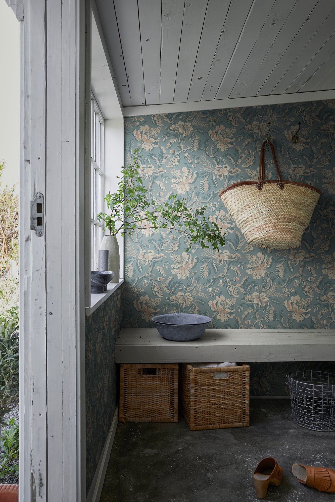 Purchase Sandberg Wallpaper Item 2028-06-21 pattern name Daphne color name Misty Blue.