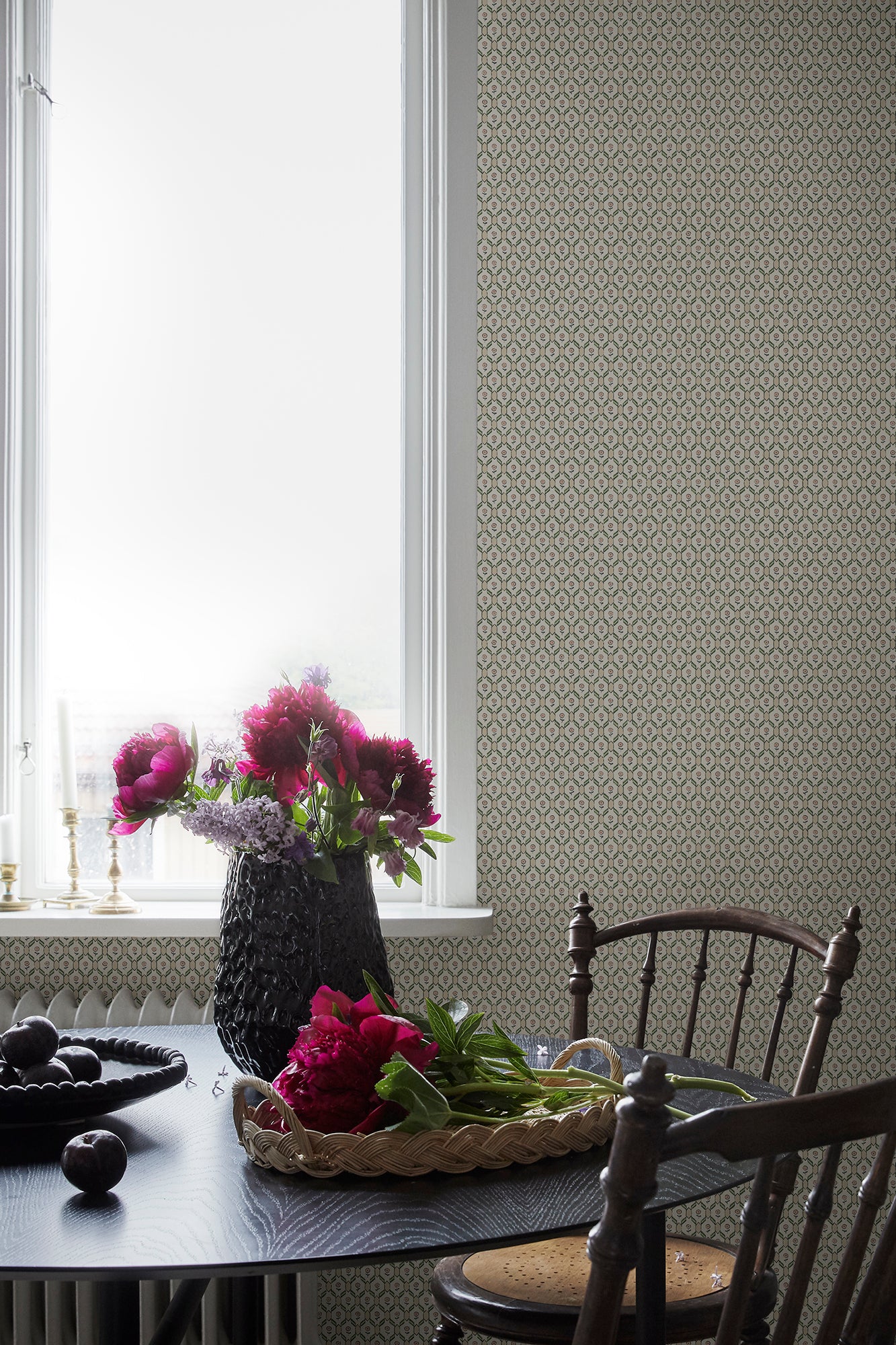 Purchase Sandberg Wallpaper SKU 2028-06-21 pattern name Hugo color name Oat.