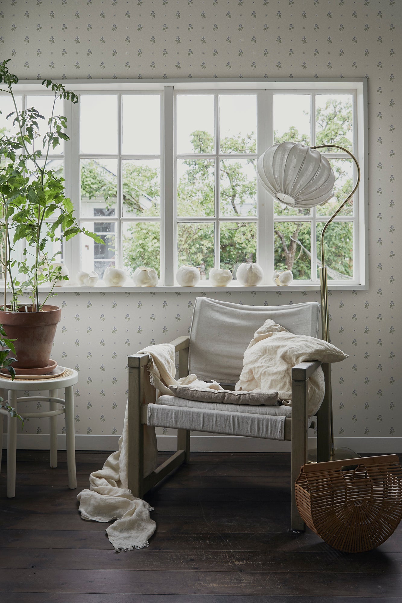 Purchase Sandberg Wallpaper Pattern# 2028-06-21 pattern name Mimi color name Sandstone.