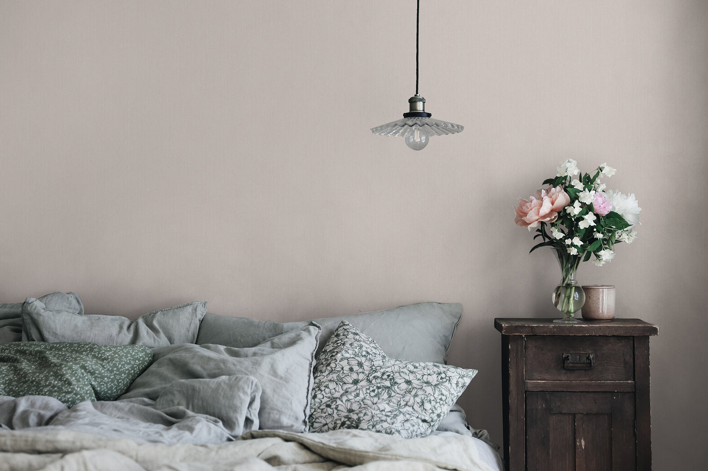 Purchase Sandberg Wallpaper Product 2028-06-21 pattern name Linne color name Blush.