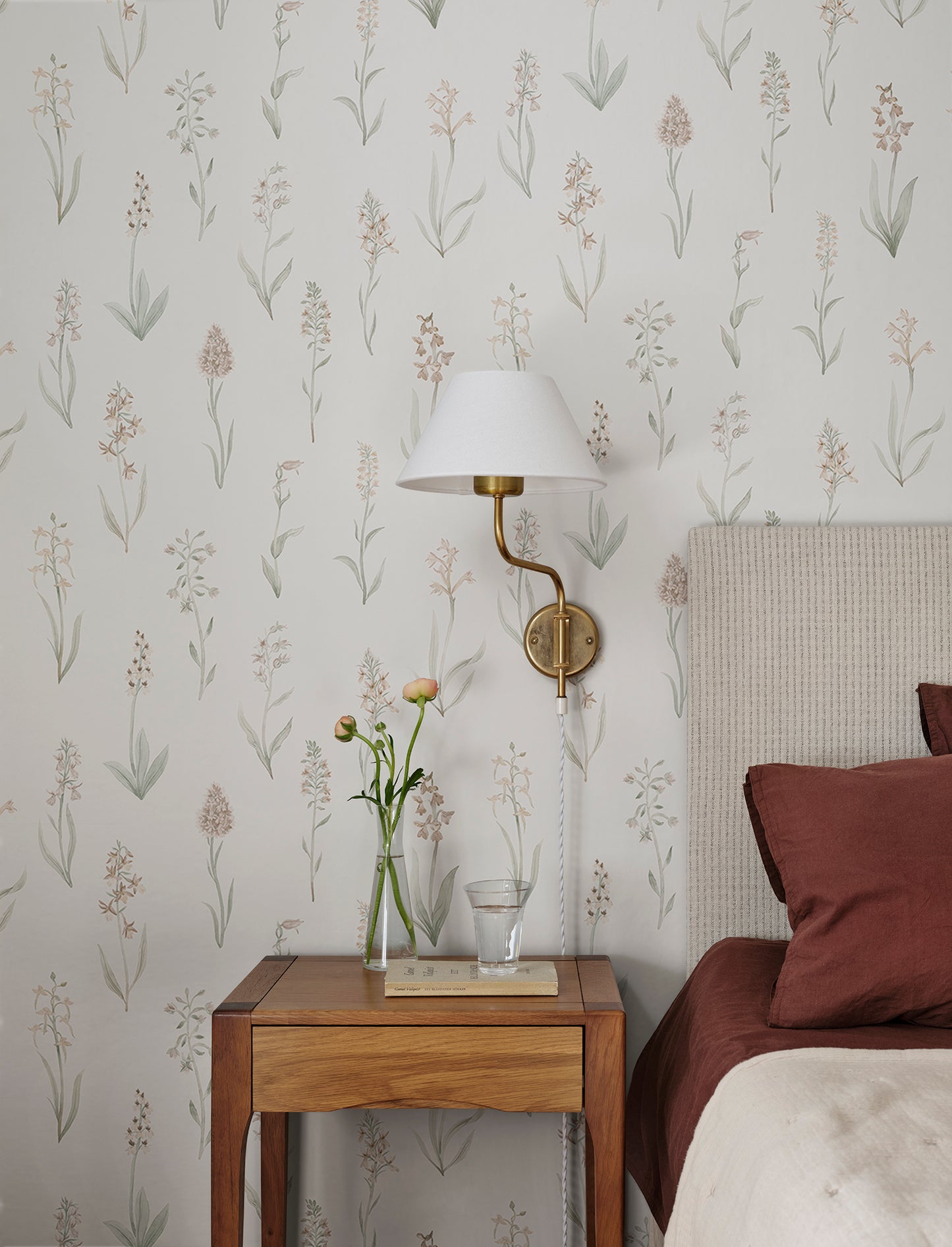 Purchase Sandberg Wallpaper Product 2028-11-22 pattern name Alma color name Blush.