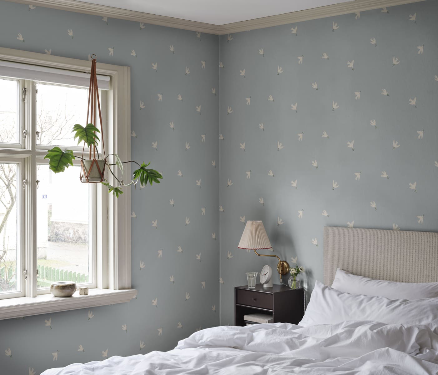 Sandberg Wallpaper Pattern# S10624 pattern name & color Frida, Light Blue from the collection Familjen.