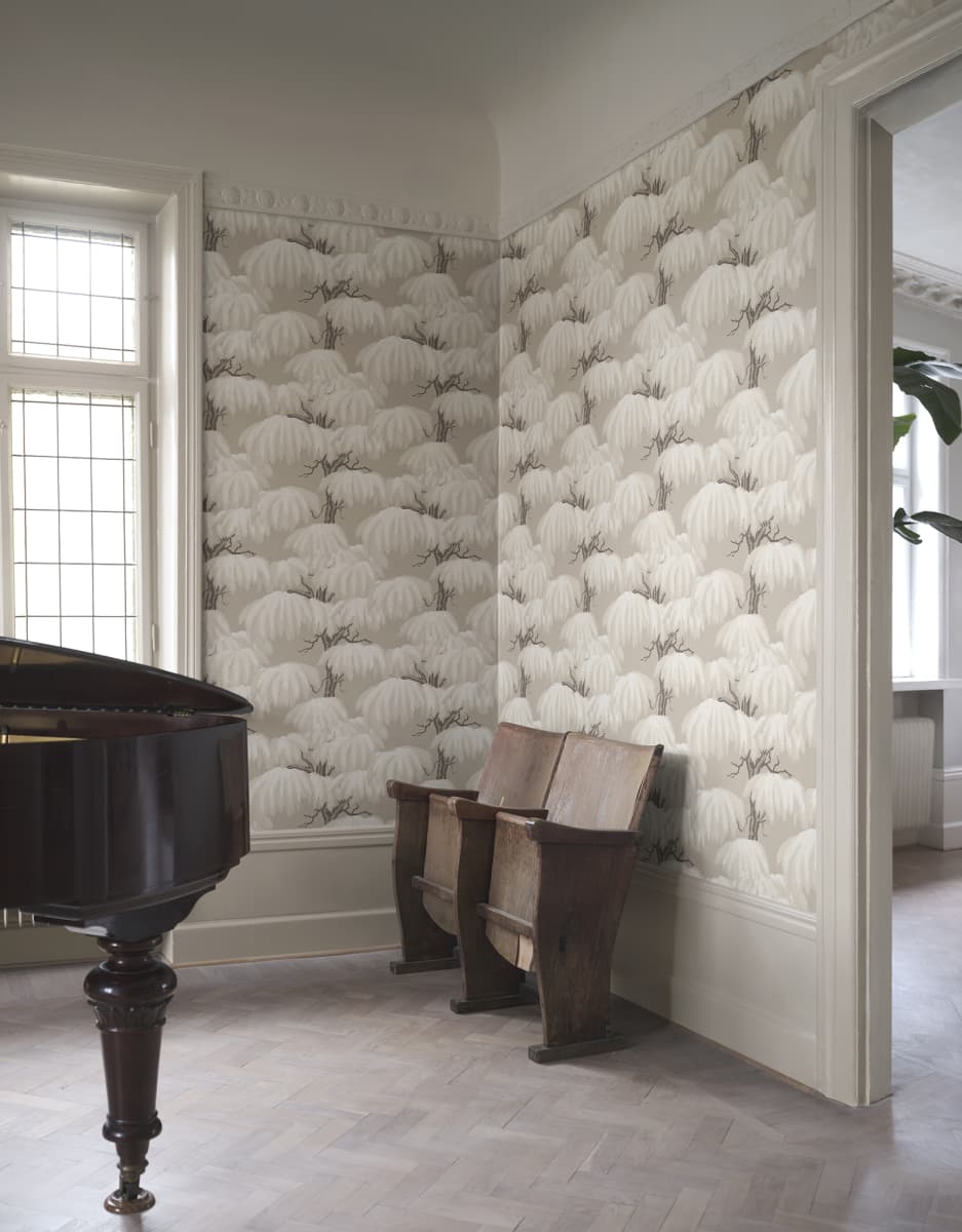 Sandberg Wallpaper pattern name & color Alba, Beige from the collection Villa Como.