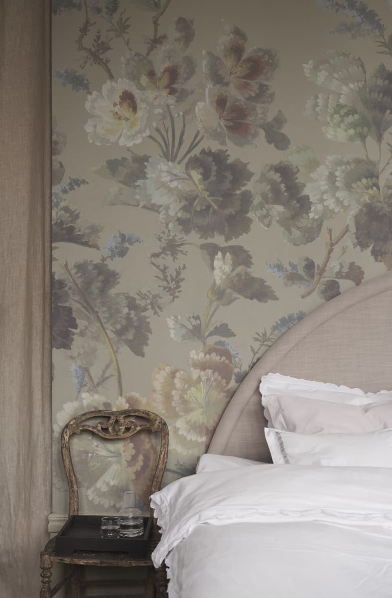 Sandberg Mural pattern name & color Ines, Beige from the collection Villa Como.