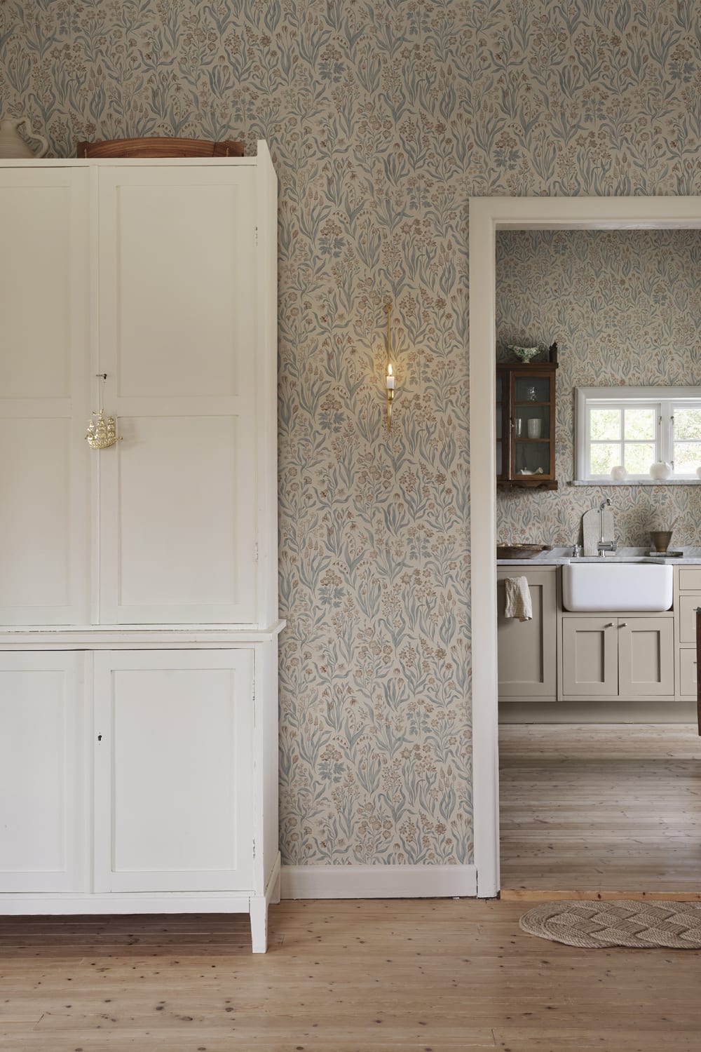 Acquire Sandberg Wallpaper Pattern S10780 pattern name & color Märta, Misty Blue.