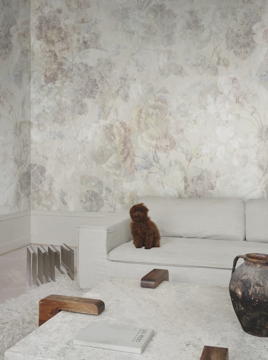 Sandberg Mural pattern name & color Ines, Sand from the collection Villa Como.