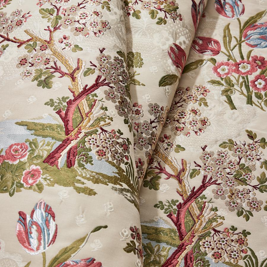 Purchase Scalamandre Fabric SKU SC 000127322, Avignon Brocade Spring On Ivory 1