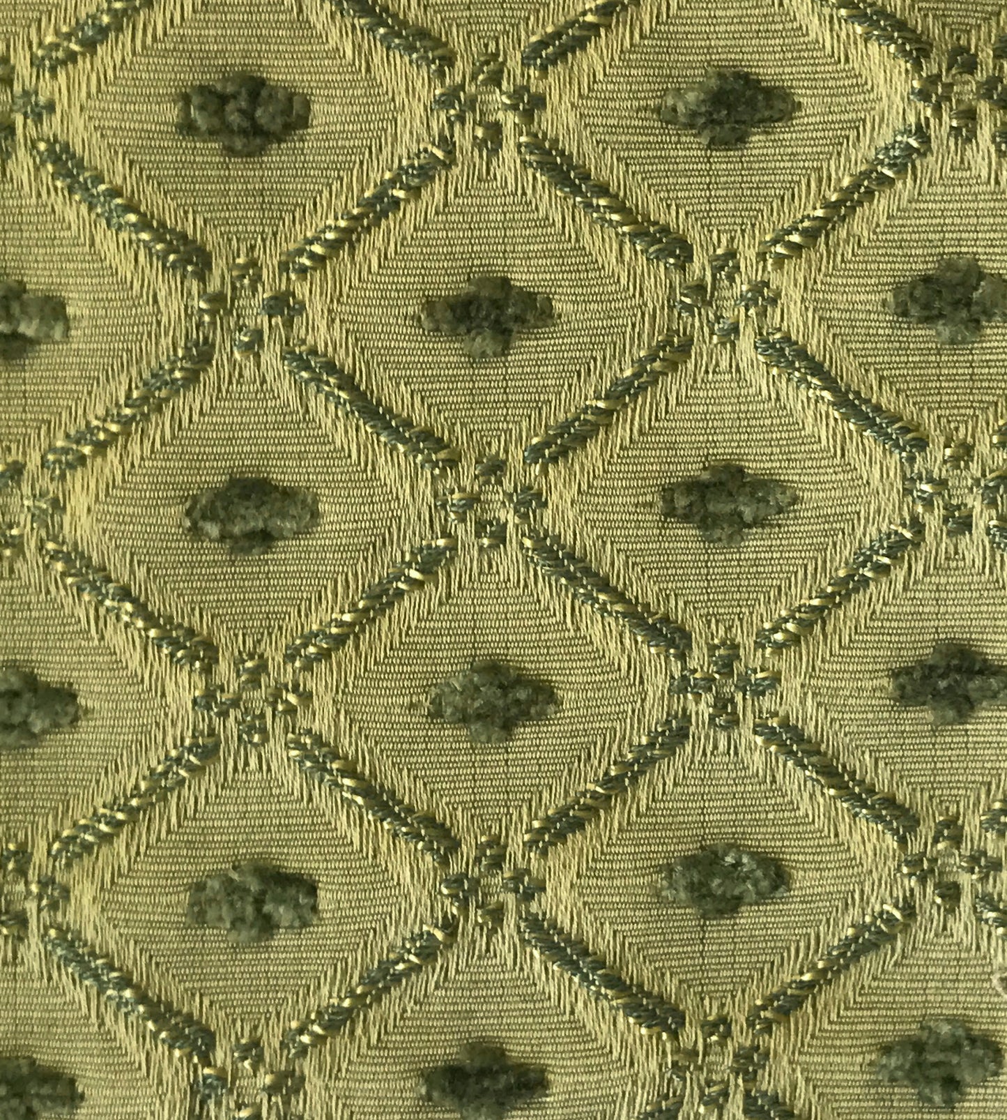 Purchase Old World Weavers Fabric Pattern number VG 00150126, Jewel Tones Green 1