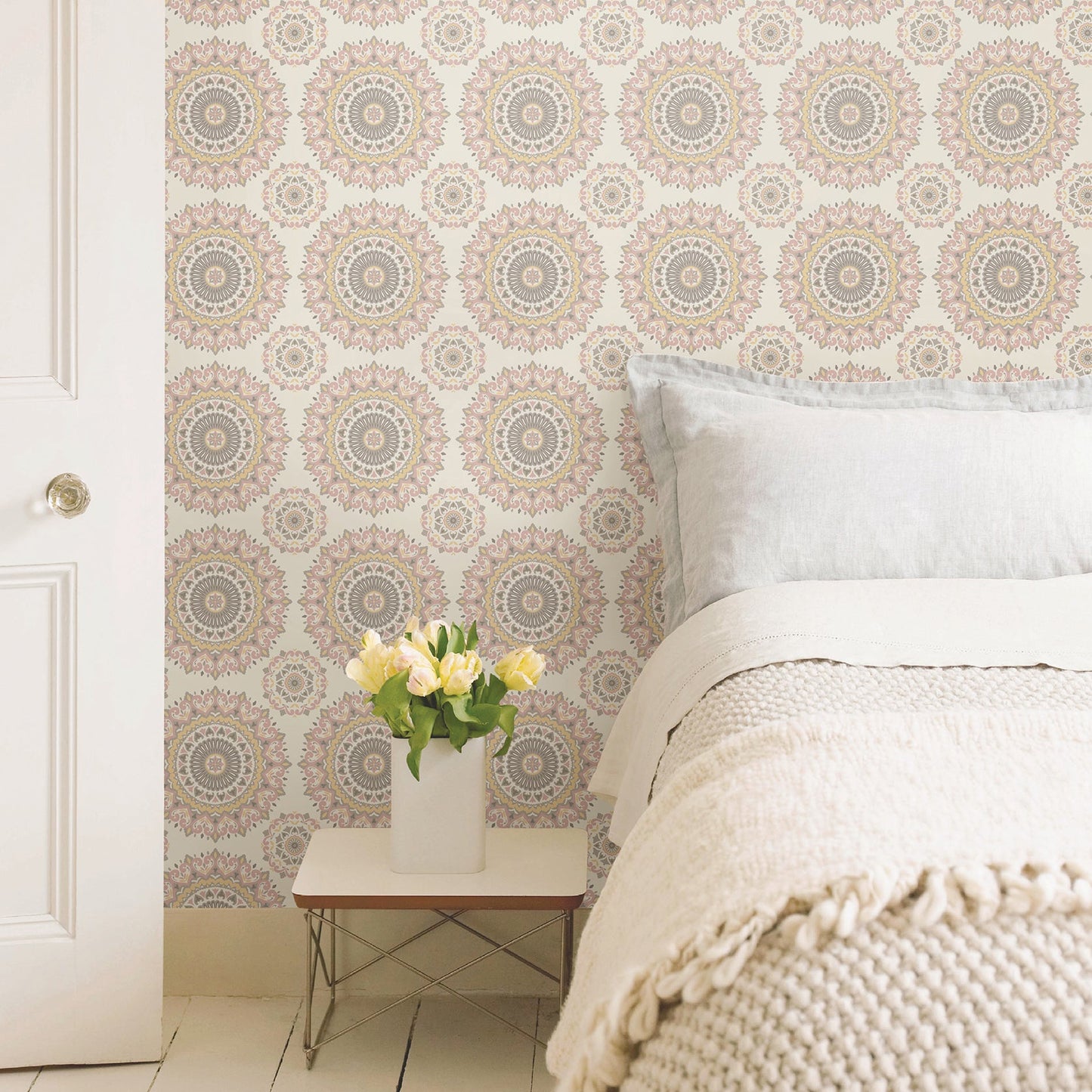 Save 2766 001805 Kitchen Bath Essentials Priya Blush Medallion Brewster Wallpaper