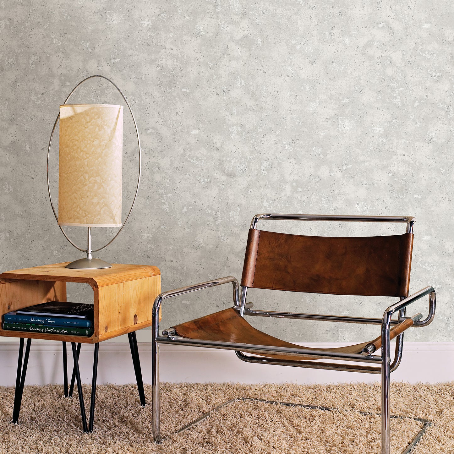 Looking 2927 00702 Polished Silver Brewster