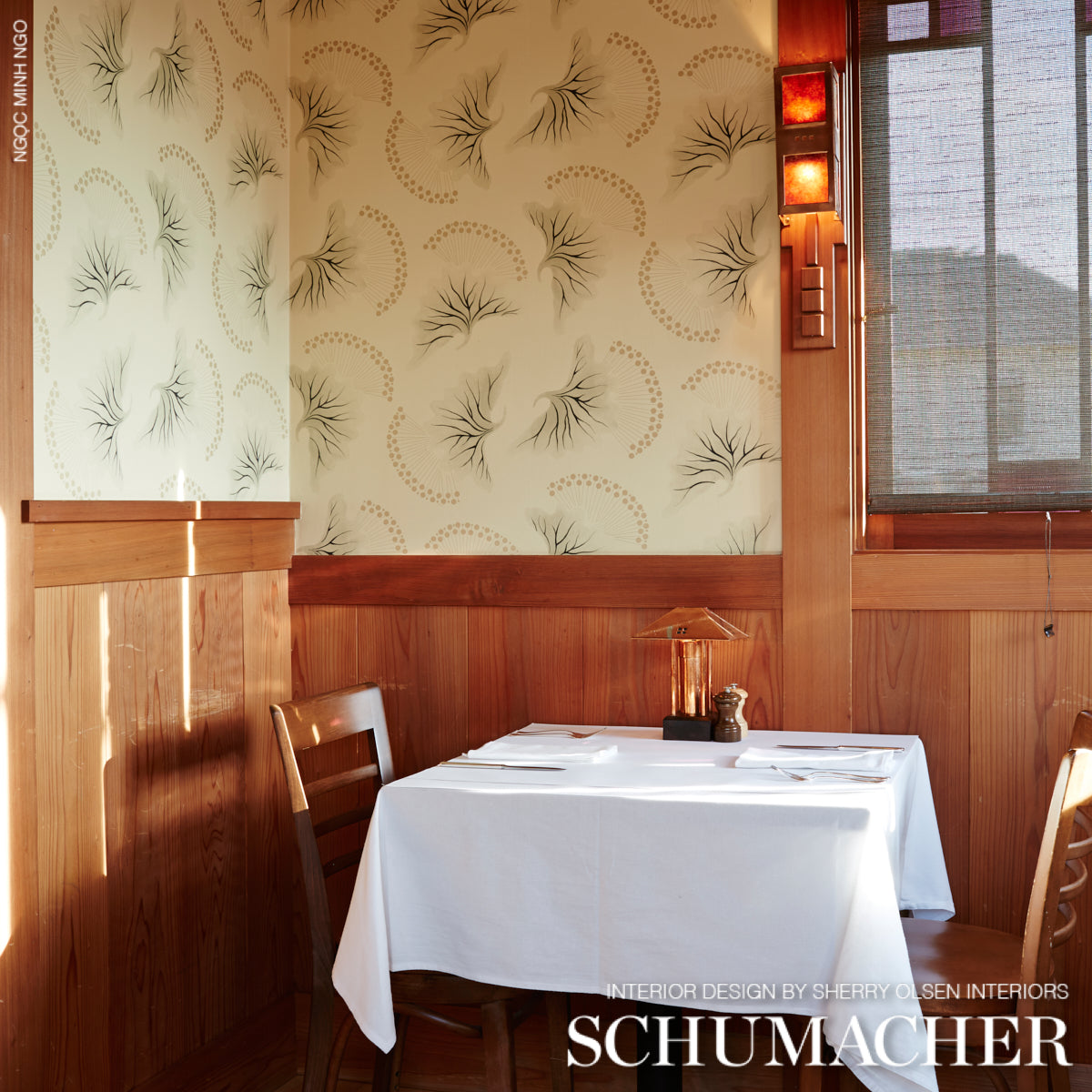 Purchase 5014970 | Anemone, Black & White - Schumacher Wallpaper