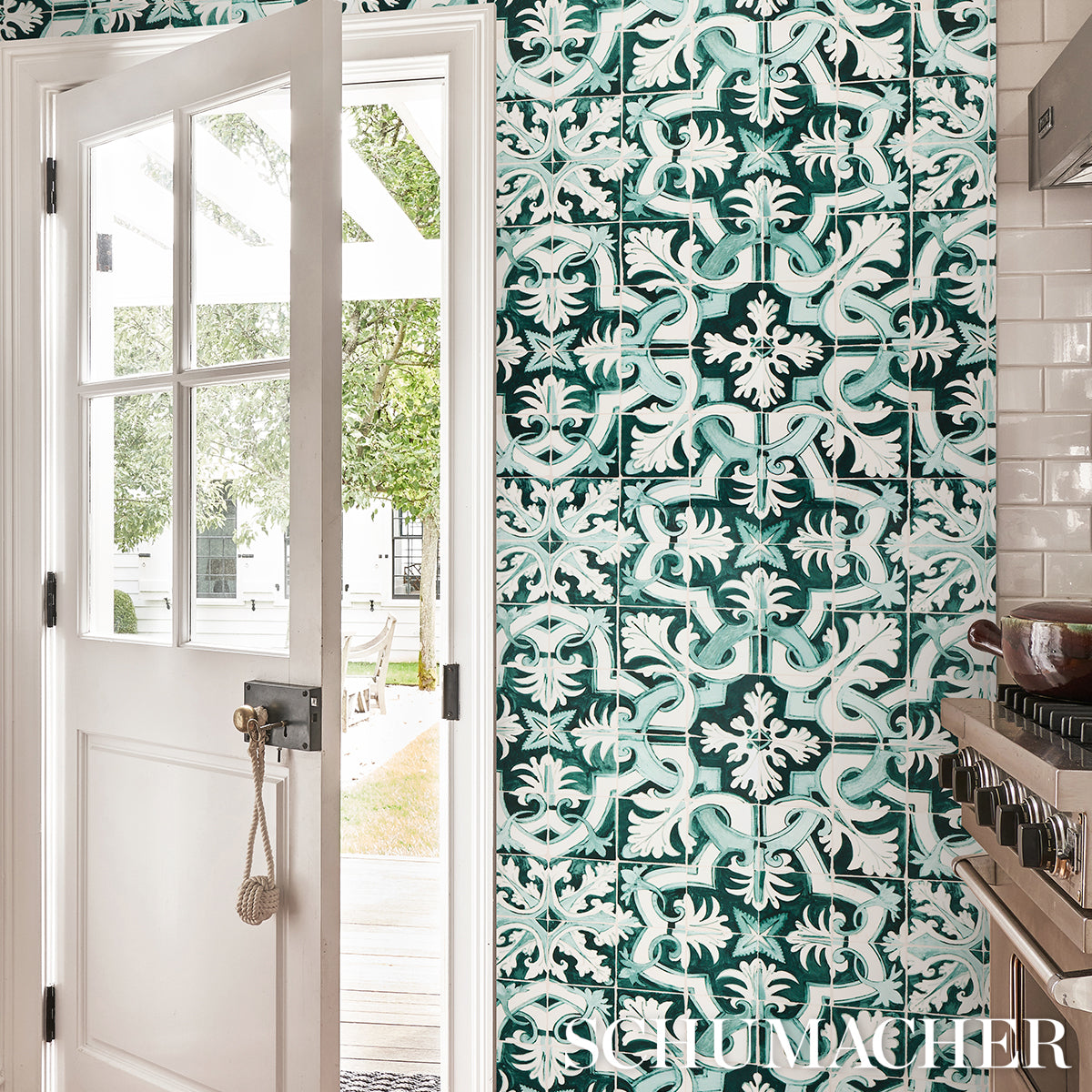 Purchase 5015121 | Azulejos, Emerald - Schumacher Wallpaper