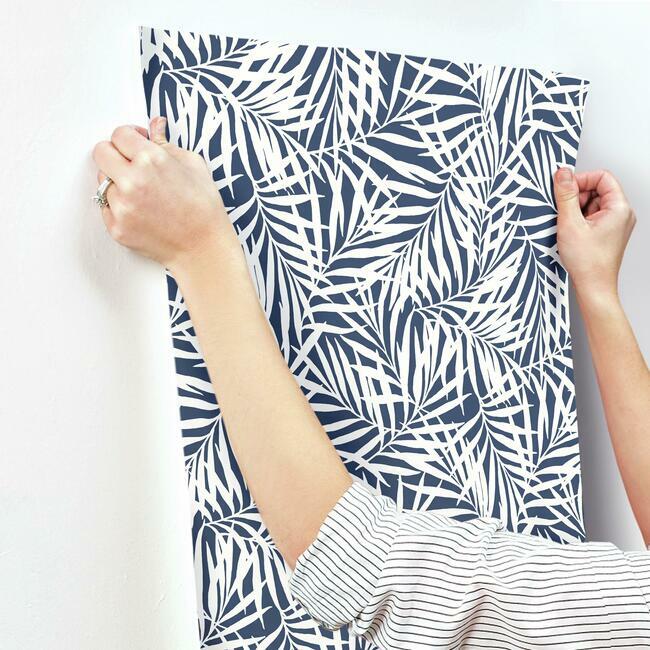 CV4432 Oahu Fronds Wallpaper Navy/White Waters Edge1 ; CV4432 Oahu Fronds Wallpaper Navy/White Waters Edge2 ; CV4432 Oahu Fronds Wallpaper Navy/White Waters Edge3 ; CV4432 Oahu Fronds Wallpaper Navy/White Waters Edge4 ; CV4432 Oahu Fronds Wallpaper Navy/White Waters Edge5 ; CV4432 Oahu Fronds Wallpaper Navy/White Waters Edge6