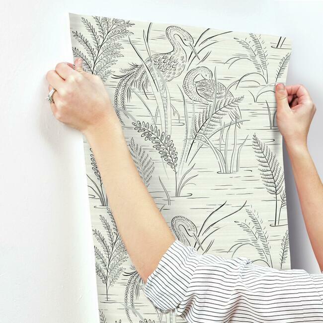GR5953 | Grandmillennial, Fernwater Cranes Black/Gray York Wallpaper
