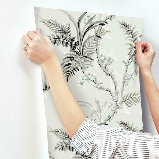 GR5995 | Grandmillennial, Enchanted Fern Gray/Beige York Wallpaper