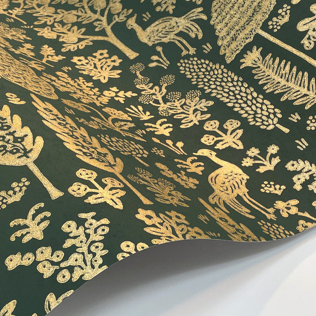 RP7373 Menagerie Toile Emerald & Metallic Gold Rifle Paper Co. 1 ; RP7373 Menagerie Toile Emerald & Metallic Gold Rifle Paper Co. 2 ; RP7373 Menagerie Toile Emerald & Metallic Gold Rifle Paper Co. 3 ; RP7373 Menagerie Toile Emerald & Metallic Gold Rifle Paper Co. 4 ; RP7373 Menagerie Toile Emerald & Metallic Gold Rifle Paper Co. 5 ; RP7373 Menagerie Toile Emerald & Metallic Gold Rifle Paper Co. 6