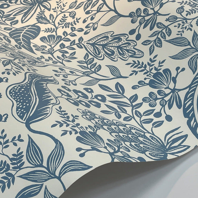 RP7390 Pomegranate White & Blue Rifle Paper Co. 1 ; RP7390 Pomegranate White & Blue Rifle Paper Co. 2 ; RP7390 Pomegranate White & Blue Rifle Paper Co. 3 ; RP7390 Pomegranate White & Blue Rifle Paper Co. 4 ; RP7390 Pomegranate White & Blue Rifle Paper Co. 5 ; RP7390 Pomegranate White & Blue Rifle Paper Co. 6