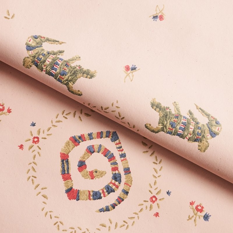 Order 5014192 Reptilia Muted Pink Schumacher Wallpaper