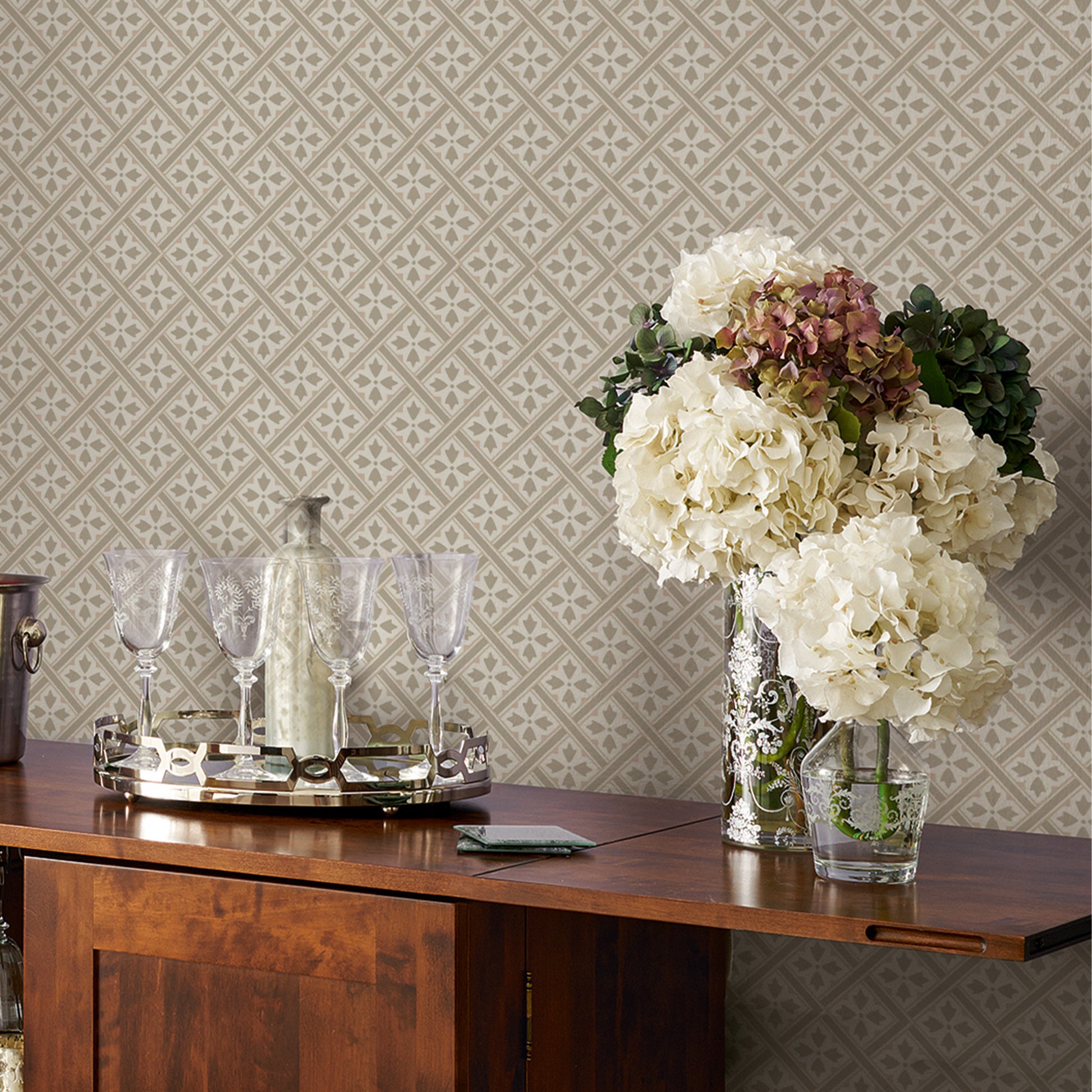 113368 | Mr Jones Dove Grey - Laura Ashley Wallpaper