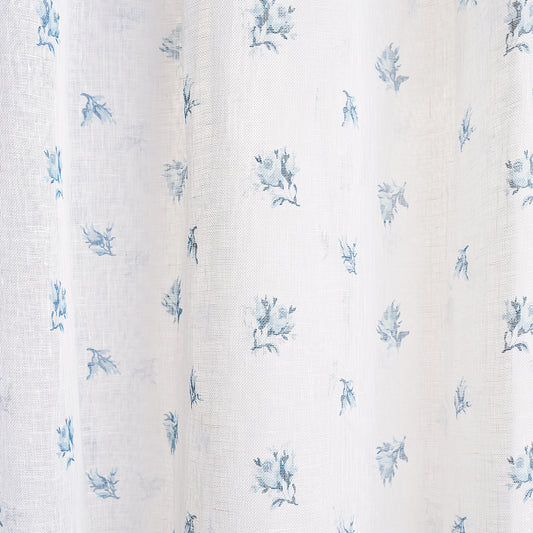 Purchase 180831 | Bouquet Toss, Soft Blue - Schumacher Fabric