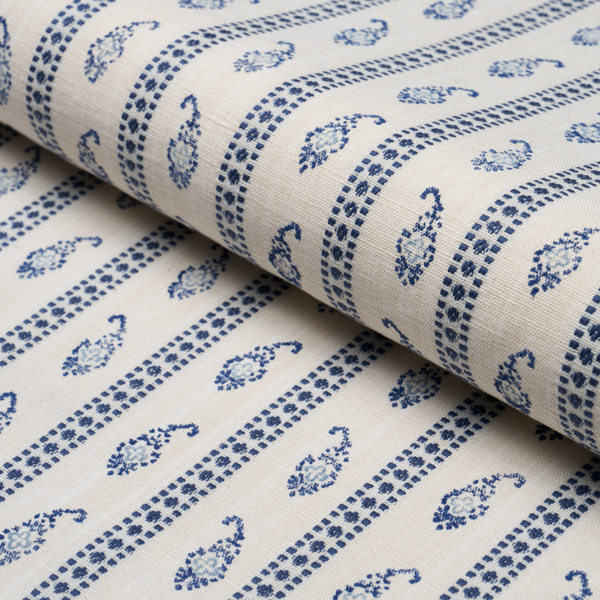 Purchase 182020 | Eddie Woven Hand Block Print, Blue - Schumacher Fabric