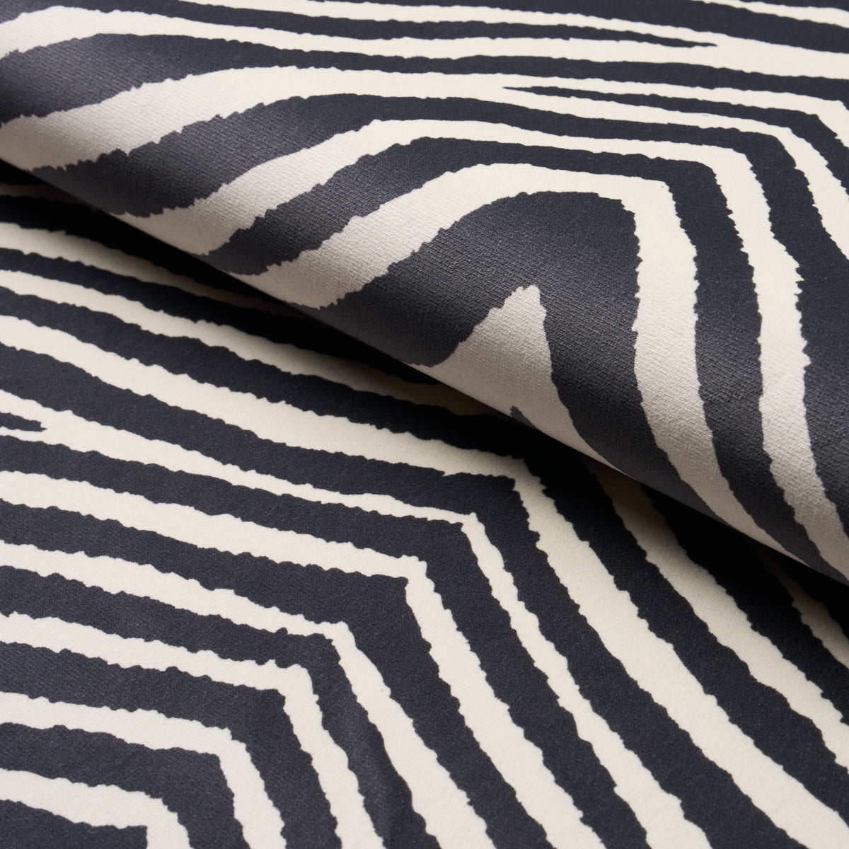 Purchase 182440 | Blixen Velvet, Graphite - Schumacher Fabric