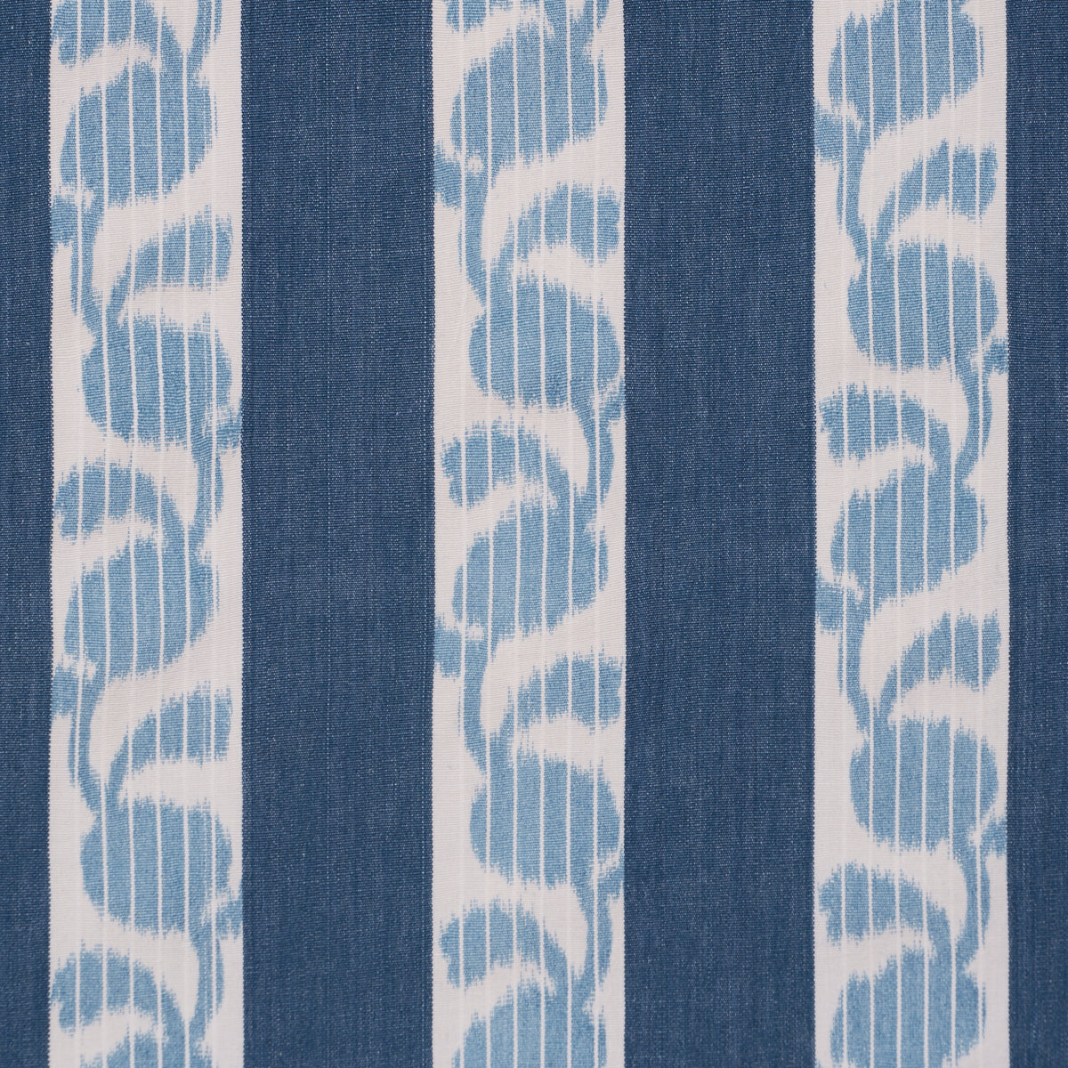 Purchase 182922 | Priya Warp Print, Indigo - Schumacher Fabric