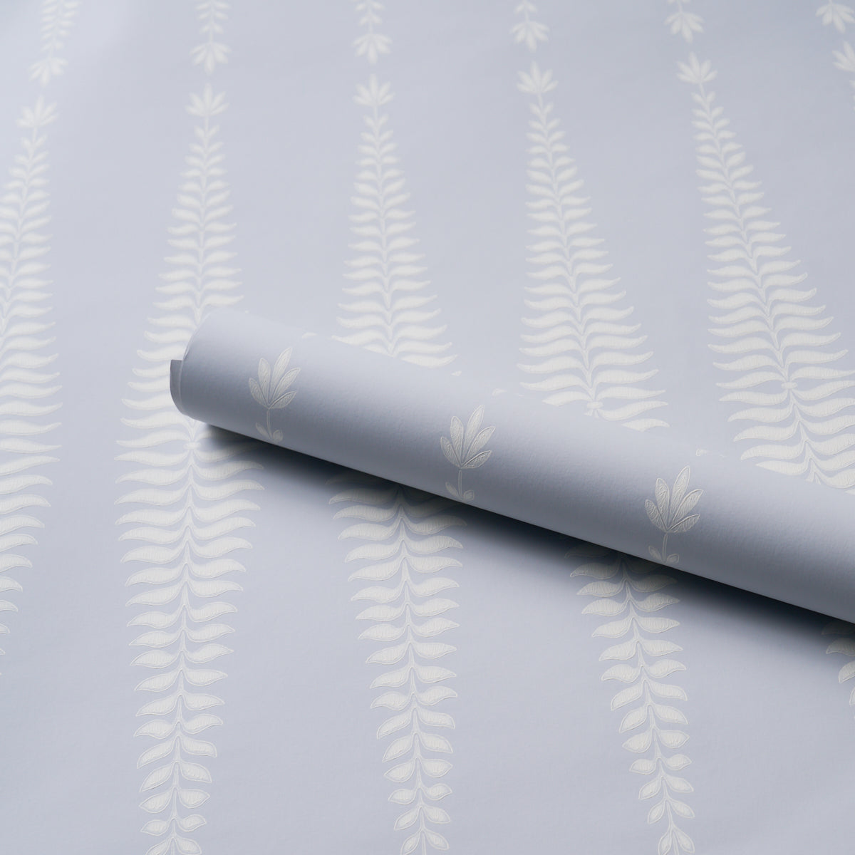 Purchase 5005075 | Fern Tree, Cloud - Schumacher Wallpaper
