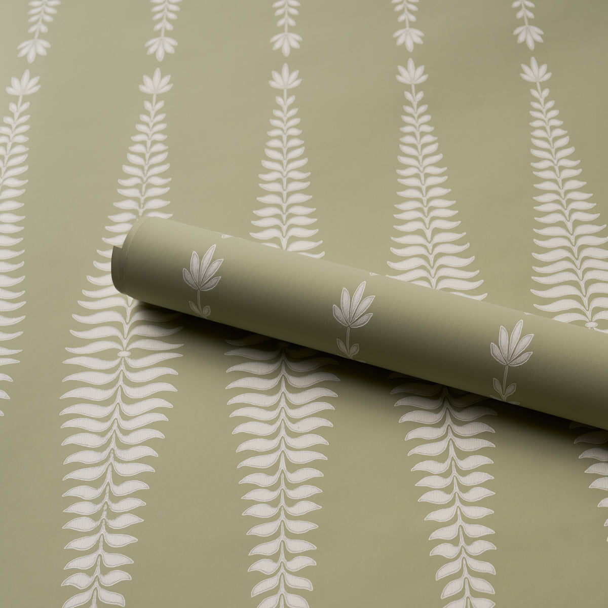 Purchase 5005077 | Fern Tree, Olive - Schumacher Wallpaper