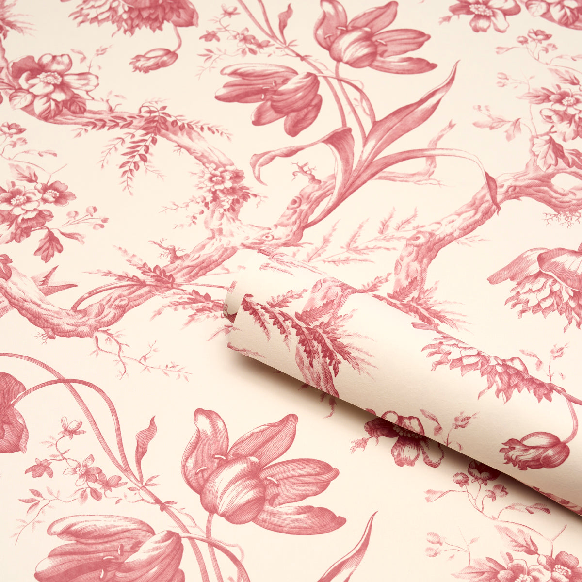 Purchase 5009122 | Toile De Fleurs, Rouge - Schumacher Wallpaper