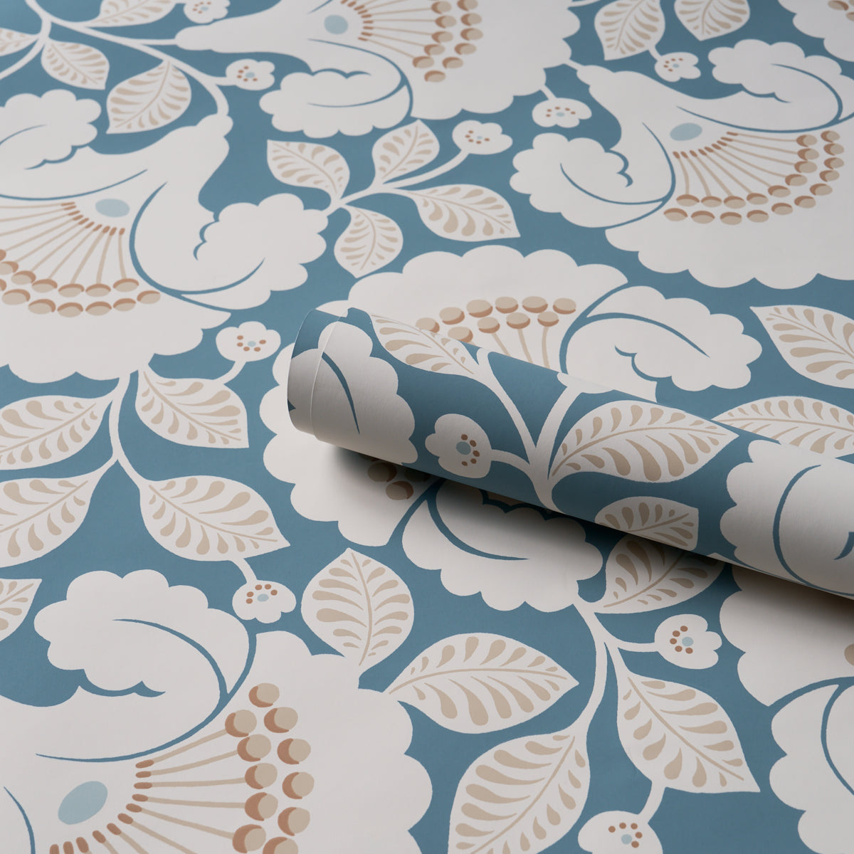 Purchase 5010374 | Jackie, Indigo - Schumacher Wallpaper