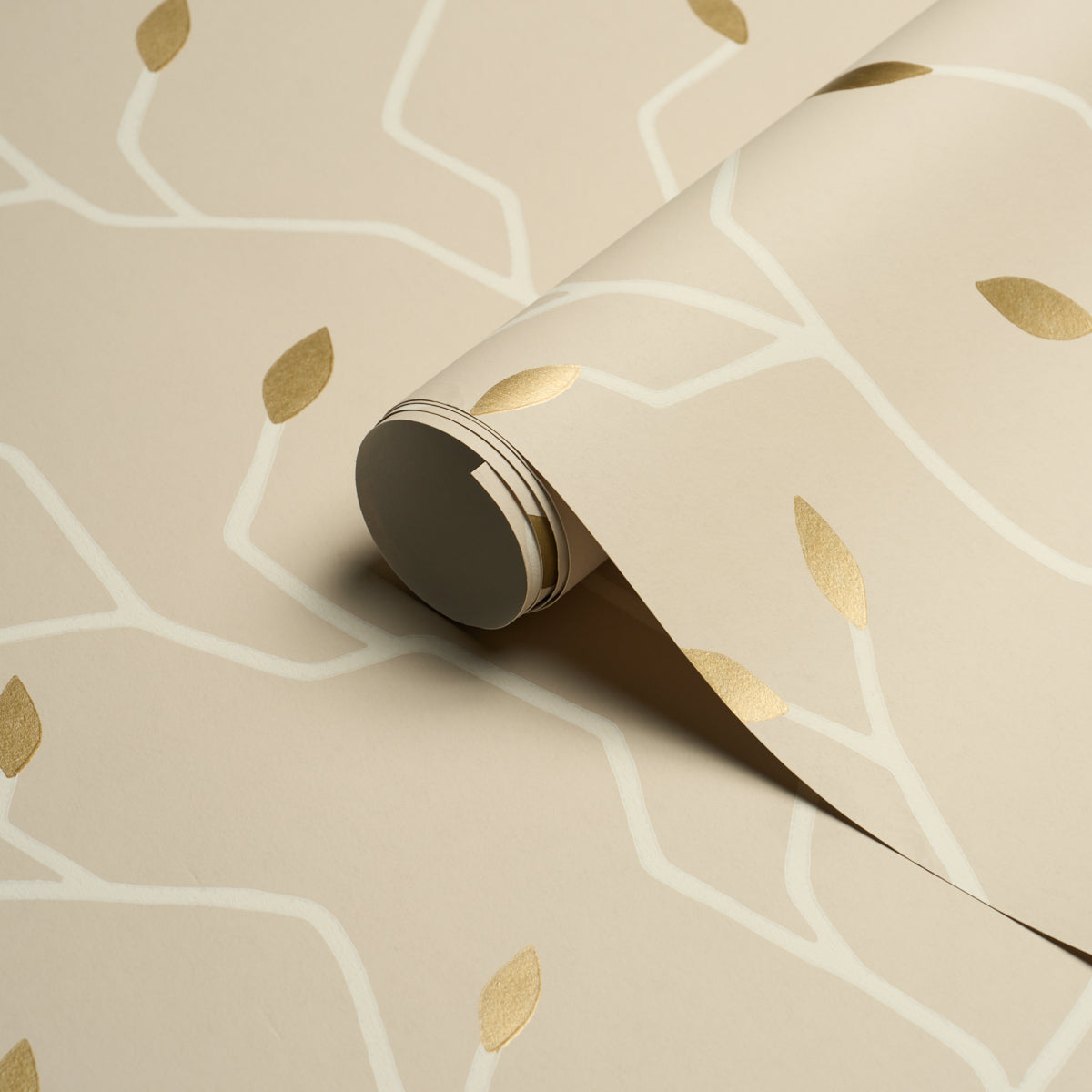 Purchase 5011384 | Cymbeline, Alabaster - Schumacher Wallpaper
