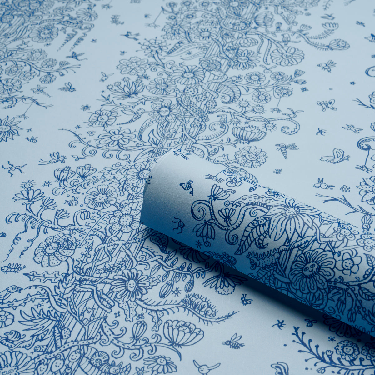 Purchase 5016142 | Edward Steed'S Towers Of Flowers, Sky Blue & Navy - Schumacher Wallpaper