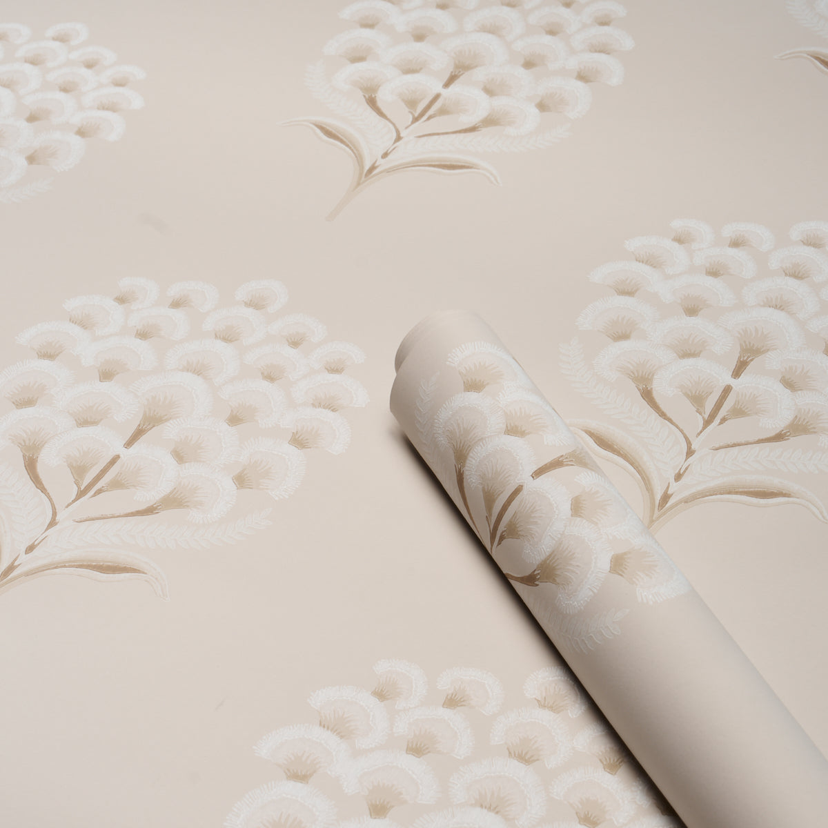 Purchase 5016340 | Aurelia, Limestone - Schumacher Wallpaper