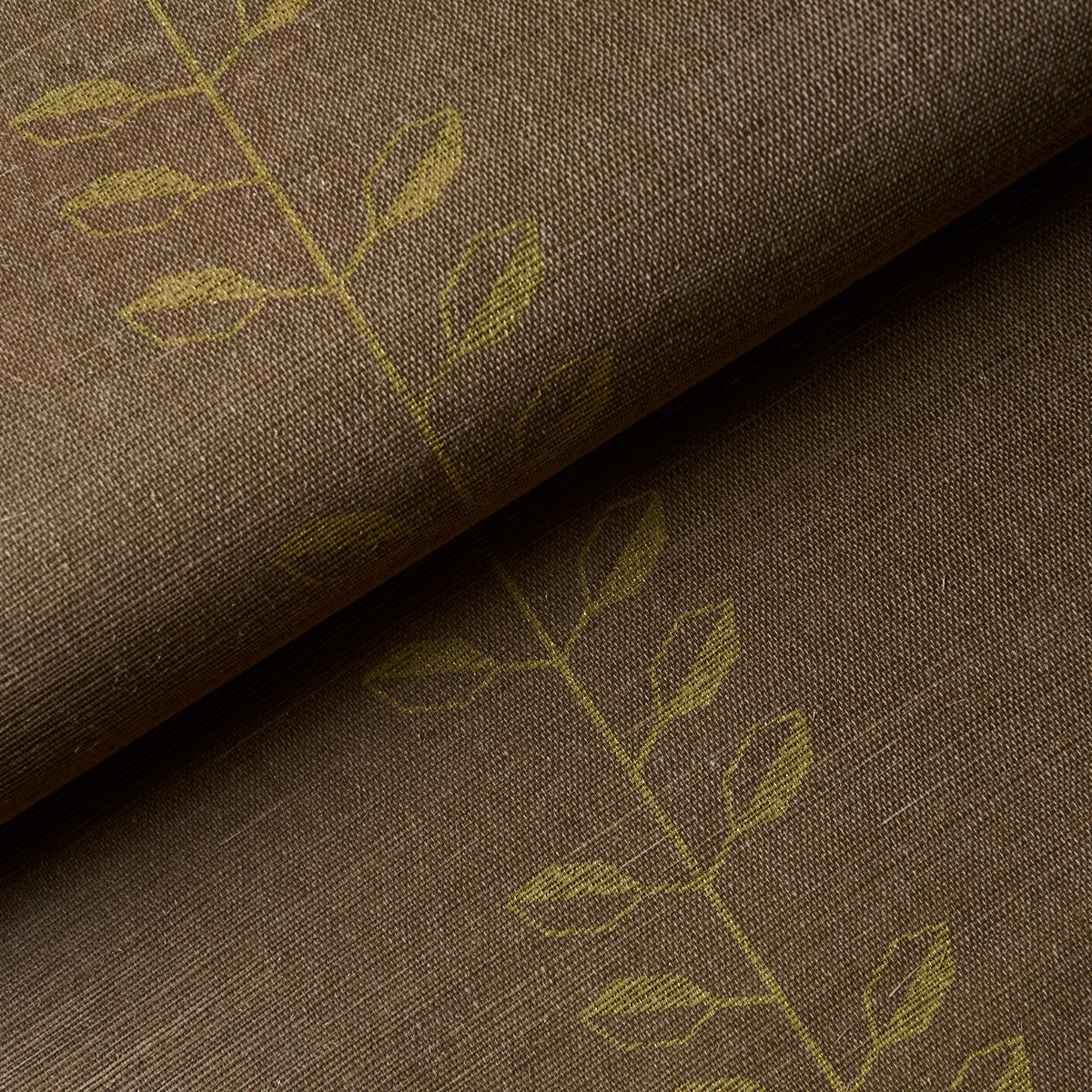 Purchase 5016701 | Geo Leaf Sisal, Metallic Gold & Sepia - Schumacher Wallpaper