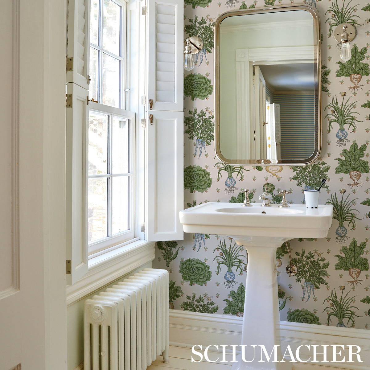 Purchase 5016781 | Green Grocer, Parchment - Schumacher Wallpaper