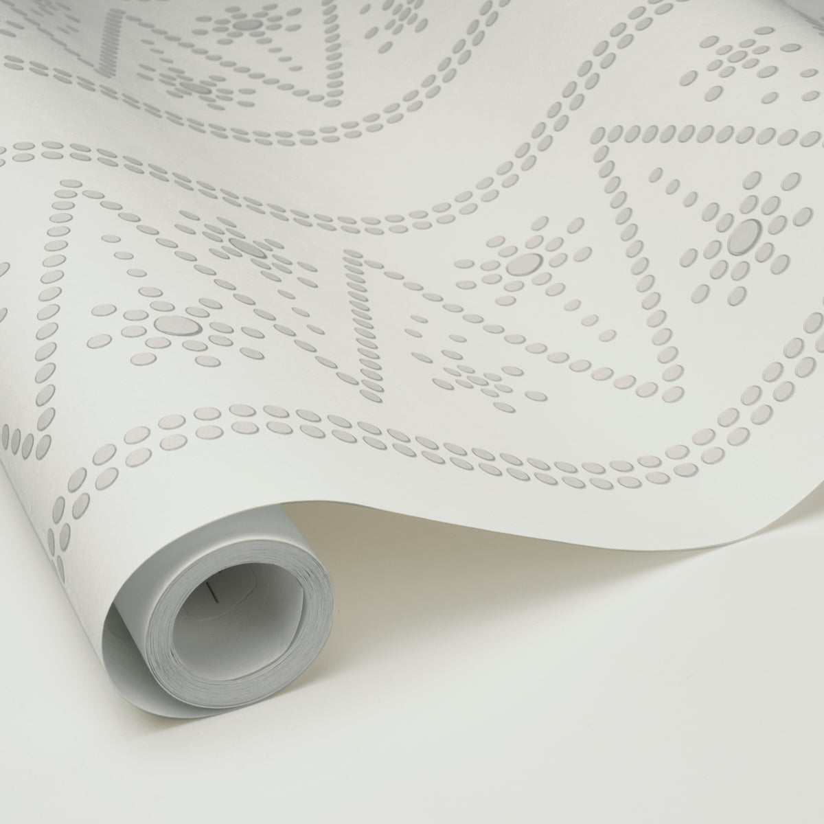 Purchase 5018370 | The Pearlies, Silver - Schumacher Wallpaper